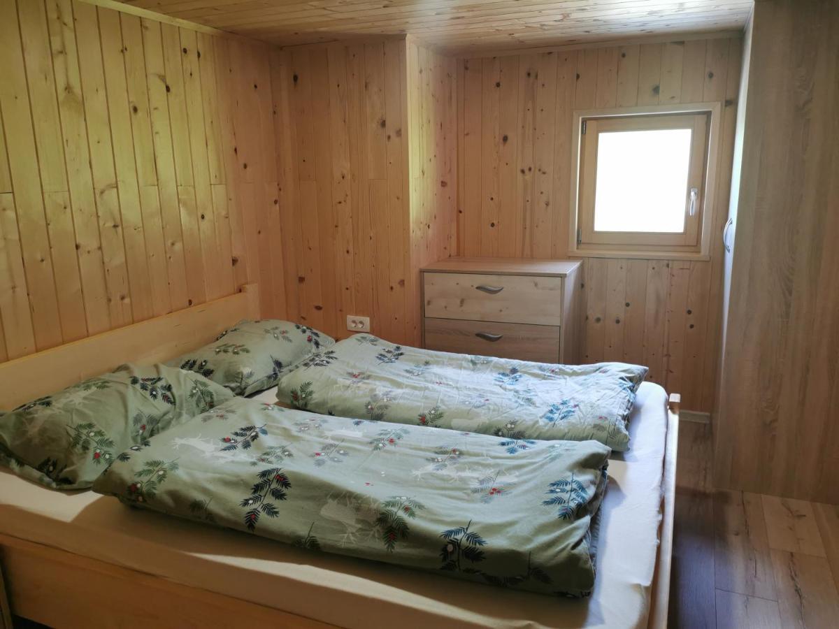 Apartma Brest Gornji Grad Esterno foto